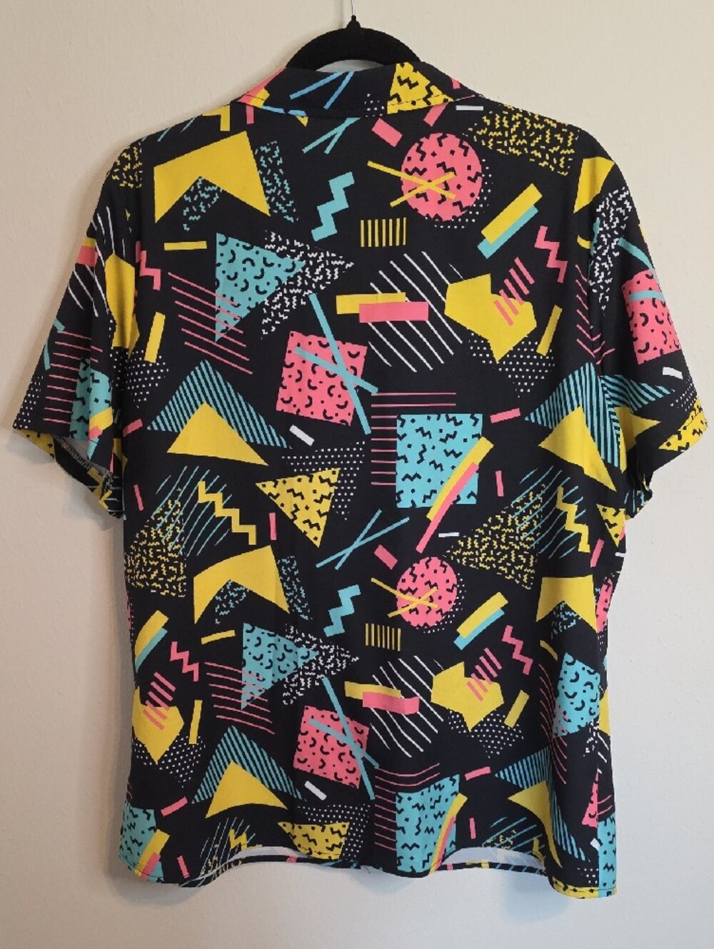 Men's Black Geometric Print Short-Sleeve Button-Down Shirt - Multicolor Accents - Picture 6 of 6